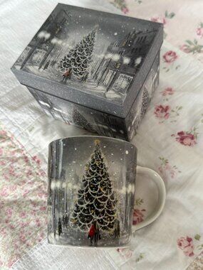 Christmas mug in a box